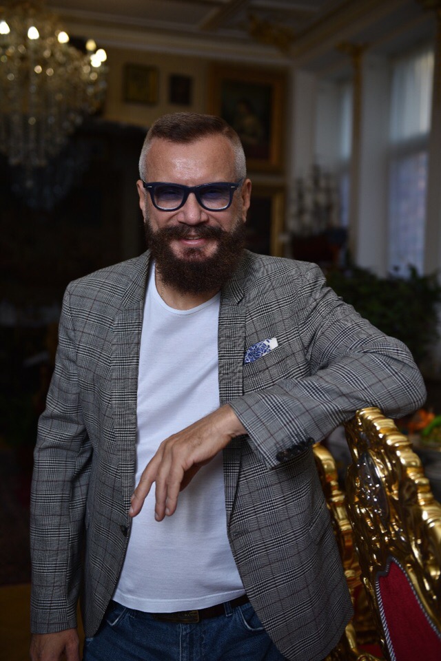 Миллиардер рассказал о том, как спастись России Миллиардер рассказал о том, как спастись России фото