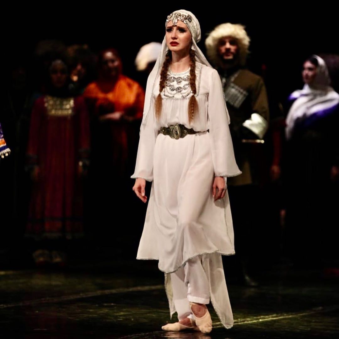 Театр оперы и балета представляет спектакль «Асият» фото