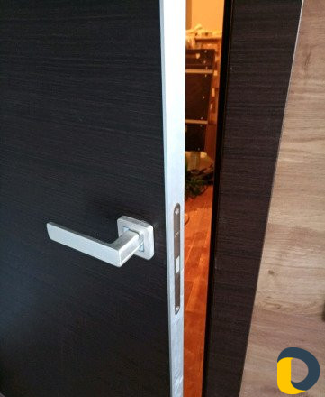 Установка межкомнотных дверей Установка межкомнотных дверей фото